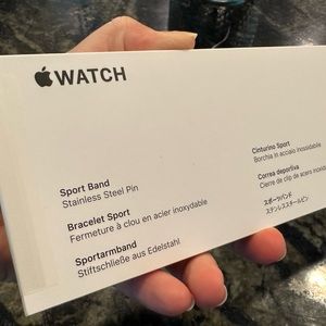 New in box Apple Watch sport band - White